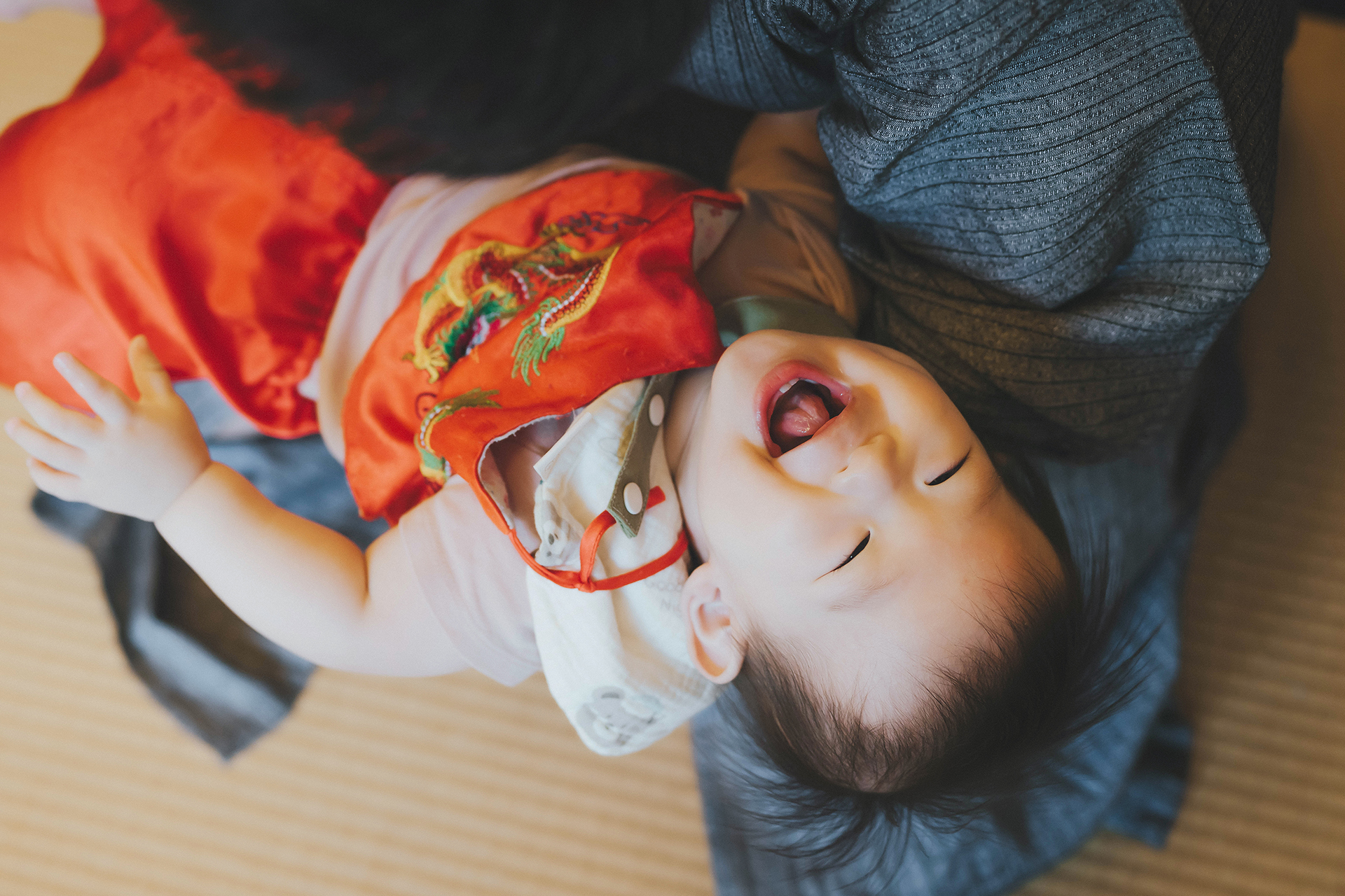 「抓周」肉肉抓周